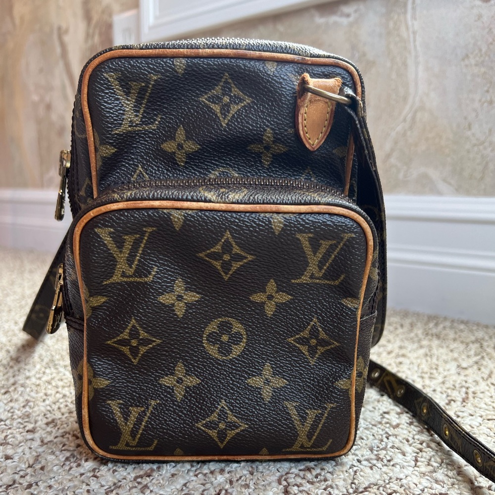 Louis Vuitton Monogram Crossbody Bag - Brown and Tan